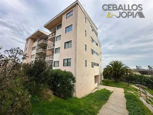 Departamento En Venta De 3 Dorm. En Villa Alemana