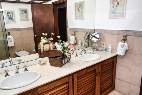 Casa En Punta Del Este , Playa Mansa- Ref: 11054