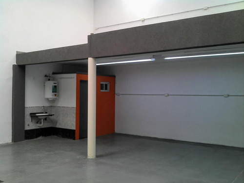 Galpón En Venta Morón