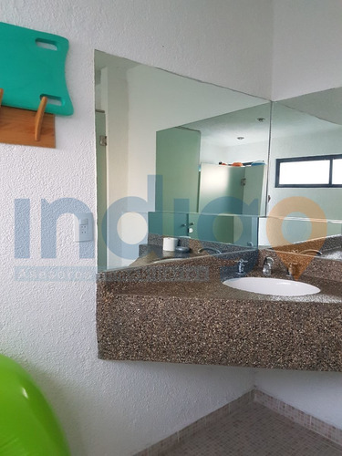 Imagen 24 de 30 de Casa En Venta En Jurica Una Sola Planta Con Alberca