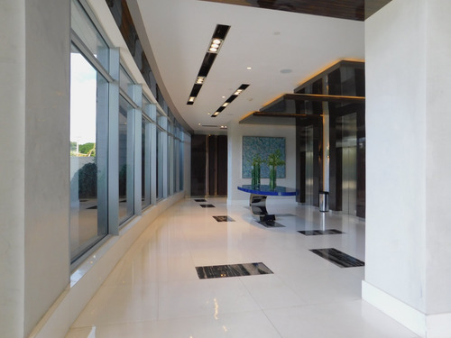 Apartamento En Venta En Los Cacicazgos Frente Al Parque Mirador Sur, La Zona Más Exclusiva De Santo Domingo, Republica Dominicana. Av.anacaona.