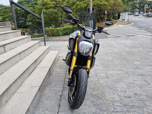 Imagem 2 de 8 de Ducati Diavel 1260 S