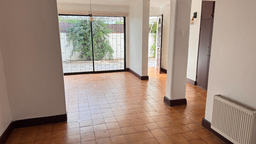 Arriendo Casa Primer Piso Los Maitenes 496, La Reina