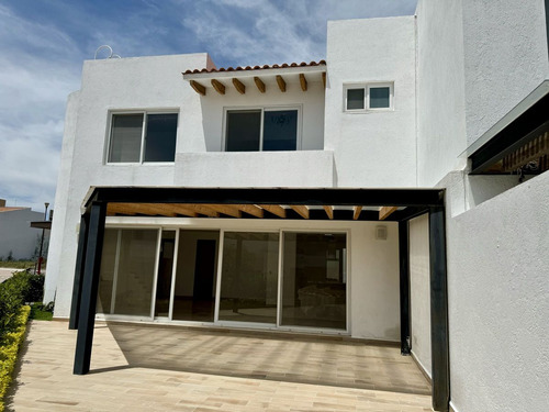 Esquina Con Doble Frente- La Vista Residencial