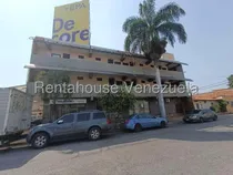 Comprar Jip 25-12746. Rent-a-house Vende Excelente Oportunidad De Inversión Edificio Comercial. Pb Local Comercial, 1er Piso 4 Oficinas, 2do Piso 4 Oficinas. En Avenida Principal. Santa Rosa, Maracay