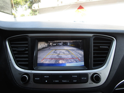 Imagen 7 de 15 de Hyundai Accent 4p Gl Mid 1.6l,tm6,a/ac.,ve,ra15