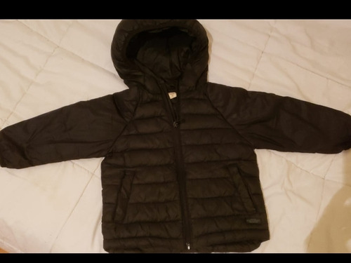 Zara 12 A 18 Meses Campera Inflable Bebe Con Capucha Negro