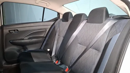 Nissan Versa 1.6 Advance Cvt