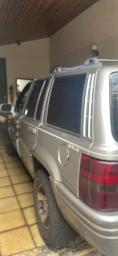 Jeep Gracherokee 4.0 Laredo 5p