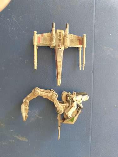 Figuras De Acción Star Wars At-rt Y X Wing Titanium Series (Usado)