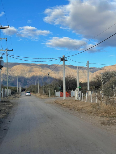 Importante Lote En Venta Ubicado En Los Molles, San Luis. A 1600 Mts De La Ruta N 1. Hacia El Valle.