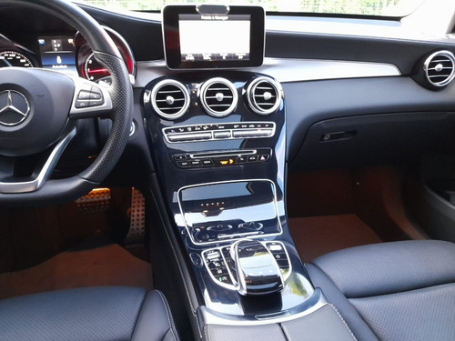 Imagem 2 de 13 de Mercedes-benz Glc 250 2.0 Cgi Gasolina Sport Coupé 4matic
