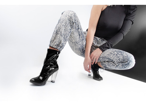 Imagen 6 de 8 de Botinetas Botas Botines De Mujer Cuero Charol Kea - Ferraro