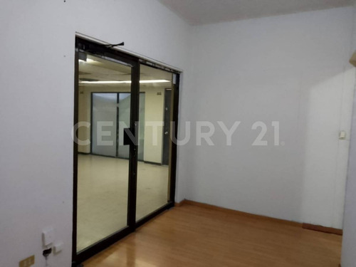 Oficina En Venta En Col. Centro De Monterrey
