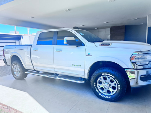 RAM Ram 3500 6.7 Laramie Cab. Dupla 4x4 Aut. 4p