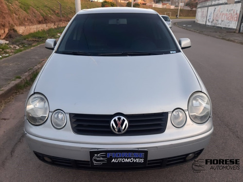 Imagem 2 de 9 de Vw Polo Sedan Volkswagen