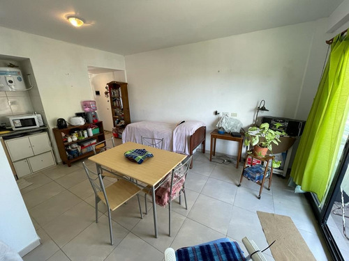 Imagen 4 de 11 de Monoambiente En Venta, Colón 799 (1°c), Belén De Escobar