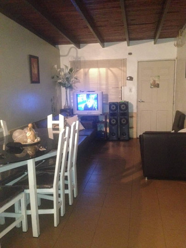 Imagen 4 de 6 de Se Alquila Comoda Casa En Urbanismo Privado, En El Macaro Con Pozo Propio/yessika B. '04249155109