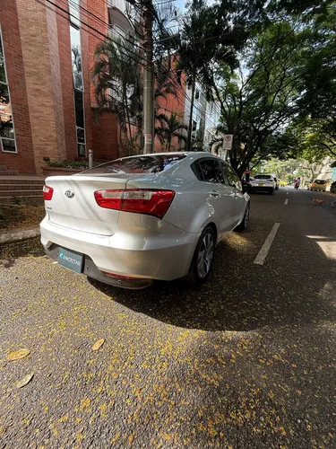 Kia Rio Spice Sedan 2016 Mecánico 4x2