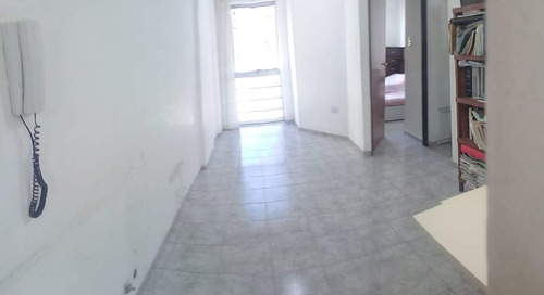 Vendo Departamento Un Dormitorio Alberdi S/ Av.colon -rec Mayor