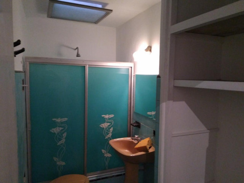 Imagen 7 de 14 de Casa Interna Unica Pasillo - Amplia Con Patio Y Terraza - Retasada!