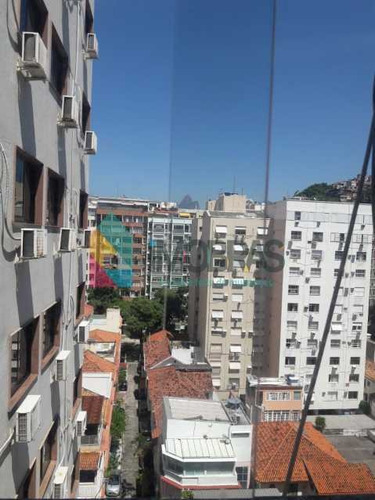 Imagem 2 de 15 de Copacabana, Posto 6 Excelente Conjugado Todo Com Armários Cabendo Fogão E Geladeira, Nada A Fazer - Cpki00272