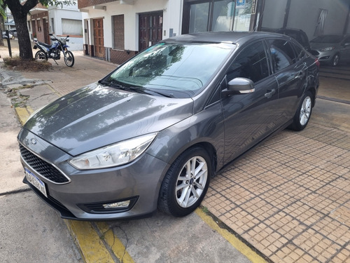 Ford Focus III 1.6 Sedan S