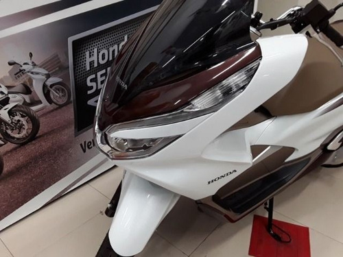Honda Pcx 150 Deluxe - Alta Tecnologia E Facil De Pilotar