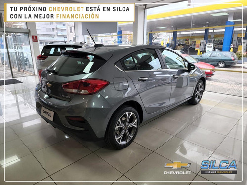 Imagen 4 de 15 de Chevrolet Cruze Premier 2023 Gris Oscuro 0km