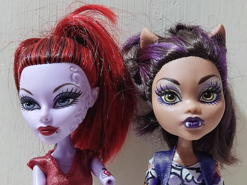 Monster High Mattel, Lote De 2 Muñecas Clawdeen Y Operetta. (Usado)