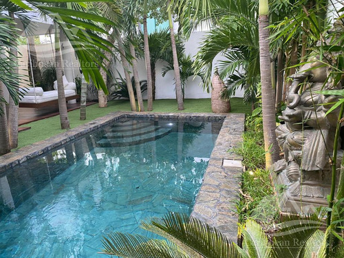 Espectacular Casa En  Venta En Residencial Cumbres Cancun B-alrz7551