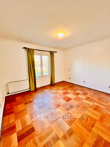 Hermosa Casa En Exclusivo Barrio, Se Arrienda En Ñ...