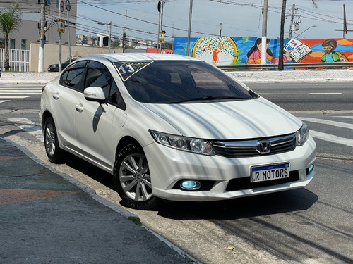 Honda Civic 1.8 Lxs Flex Aut. 4p