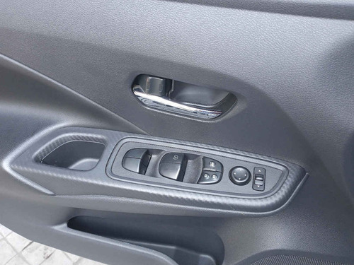 Imagen 6 de 14 de Nissan Versa 2020 4p Advance L4/1.6 Man