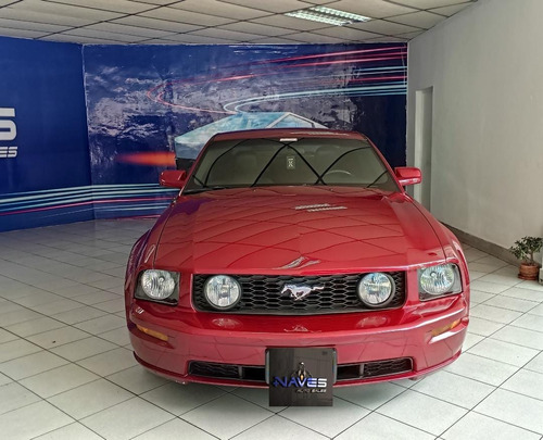 Imagen 2 de 10 de Ford Mustang