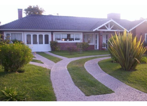 Casa Con Piscina Para 8 Personas - Pinamar Golf
