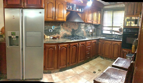Imagen 3 de 8 de Acogedor Townhouse Equipado Y Listo Para Habitar