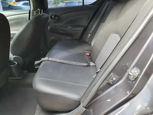 Imagem 4 de 10 de Nissan Versa S 1.0