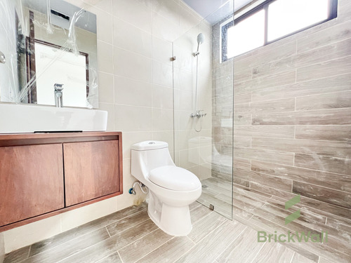 Apartamento Tipo Penthouse De Alquiler En La Vereda