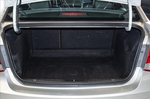 Imagem 10 de 11 de Chevrolet Cruze 1.8 Lt 16v
