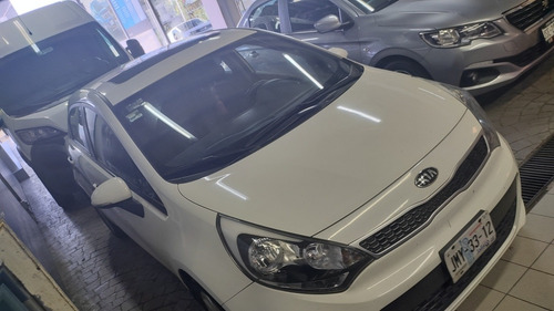 Imagen 8 de 11 de Kia Rio 2017 1.6 Ex Hatchback Mt