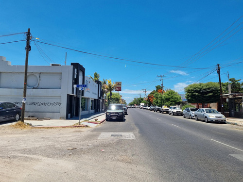 20 Colima, Local Comercial