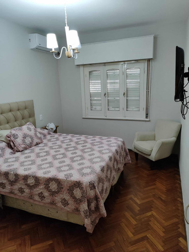 Casa En Venta A Pasos De La Rambla .