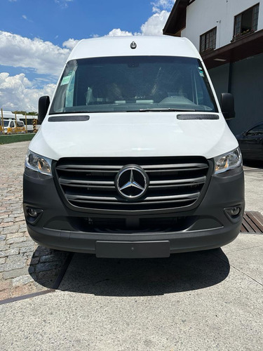 Mercedes-benz Sprinter Van 517 Big 21 Lugares