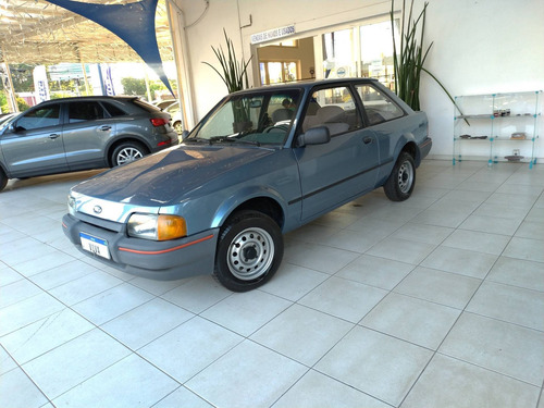 Imagem 3 de 9 de Ford Escort 1.6 L 8v Gasolina 2p Manual