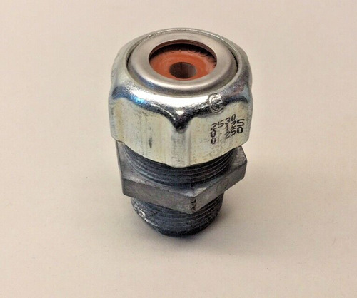 Thomas & Betts 2530 Liquidtight Cord Connector 3/4 Hub 0 Ccb