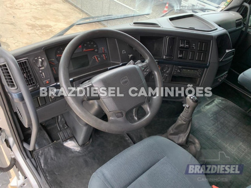 Imagem 8 de 8 de Volvo Fh 460 Globetrotter 2014 6x2 Único Dono