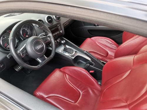 Imagen 6 de 8 de Audi Tt 2011 2.0 Coupe Tfsi S Tronic Dsg