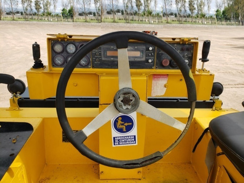 Imagen 8 de 11 de 22) Rodillo Vibrocompactador Doble Hypac C778b
