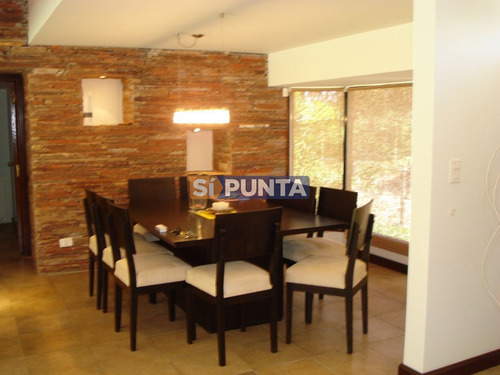 Imagen 3 de 11 de Casa En Alquiler Con Piscina